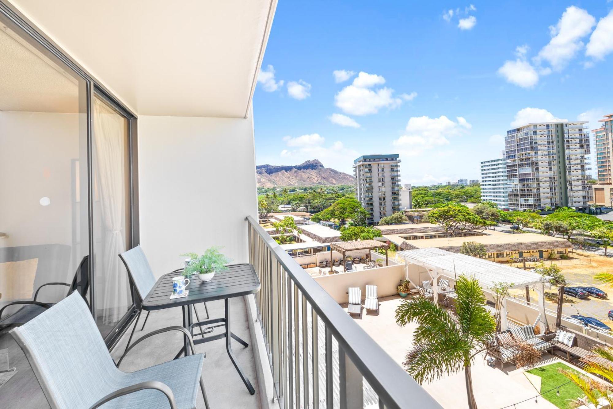 Diamond Head View Close To Waikiki With Parking *