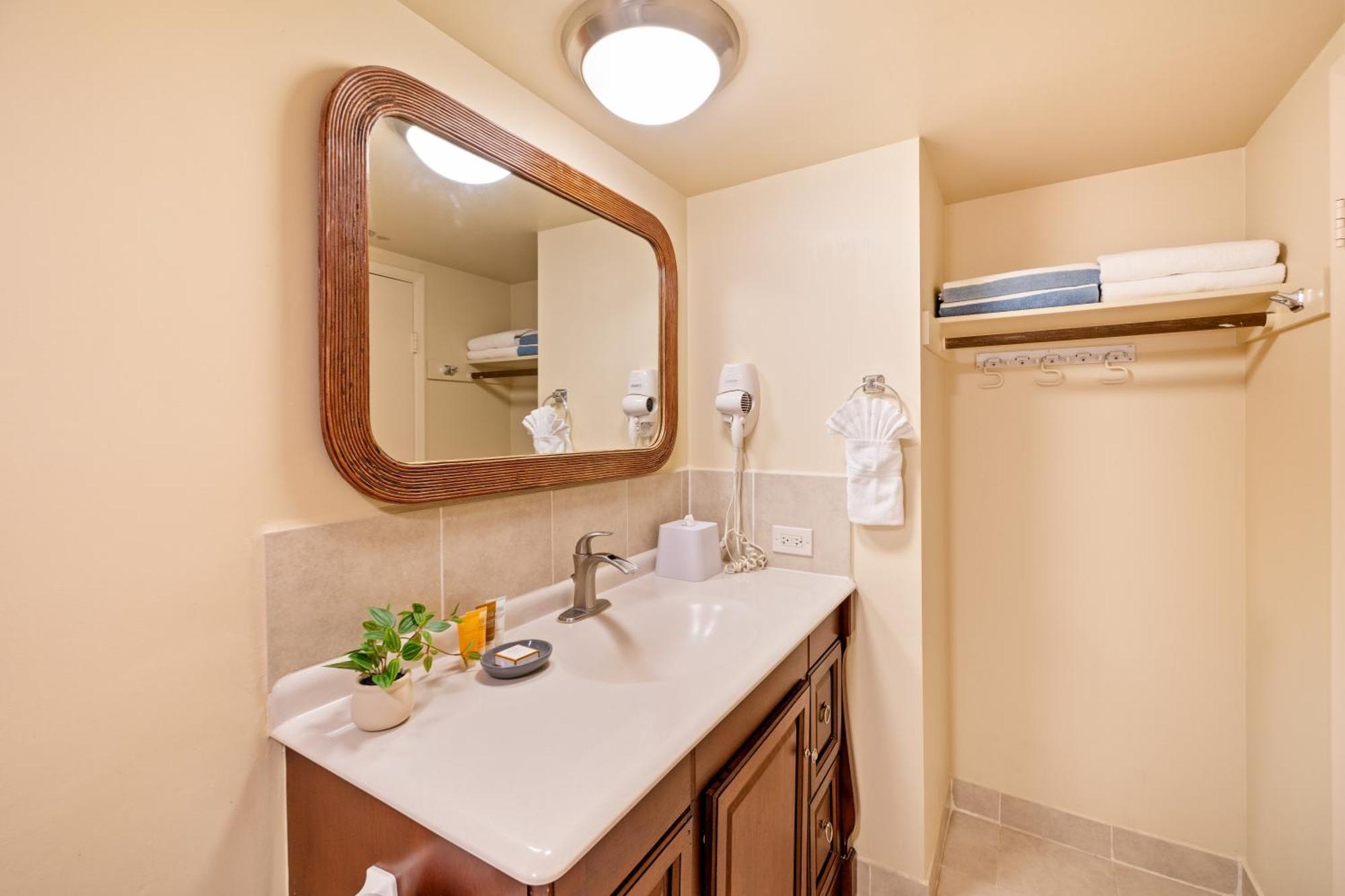 Diamond Head View Close To Waikiki With Parking Apartment Honolulu